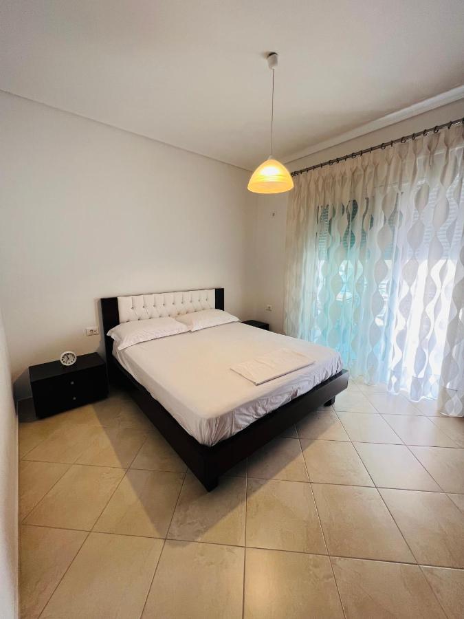 Sunshine Apartment Sarandë Exterior foto